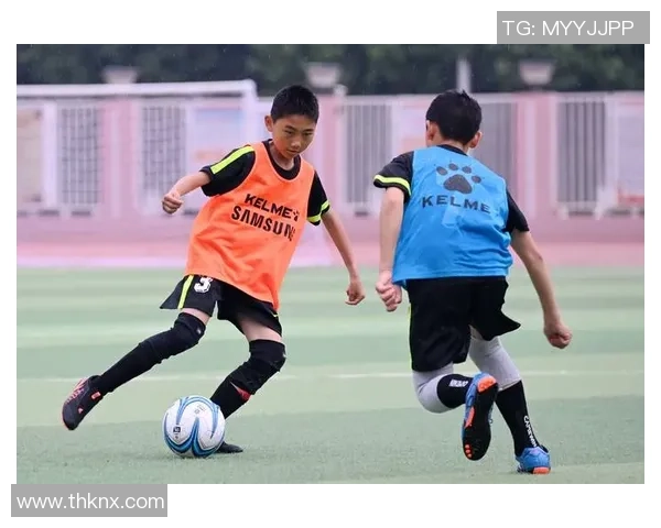 飞茵足球引领青少年运动热潮助力健康成长与团队精神培养